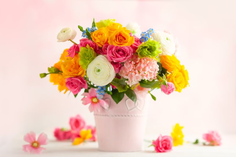 部屋に飾るお花を長持ちさせるには スピリチュアルな効果もまとめて紹介 株式会社プレミアガーデン