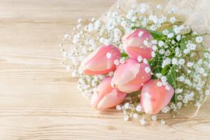 ナチュラルテイストの花束の魅力